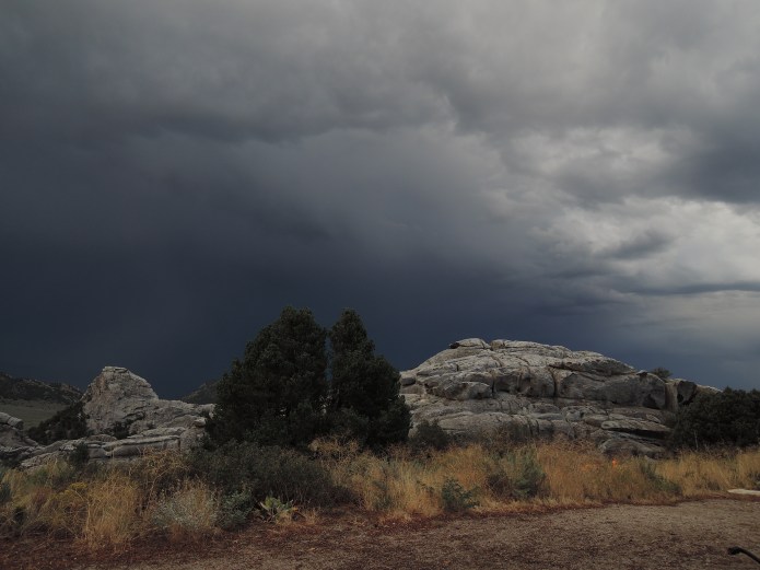 Gewitterwolken über der City of Rocks Idaho - Foto von © Nadia Sbilordo City of Rock Idaho Gewitterwolken - Foto von © Nadia Sbilordo