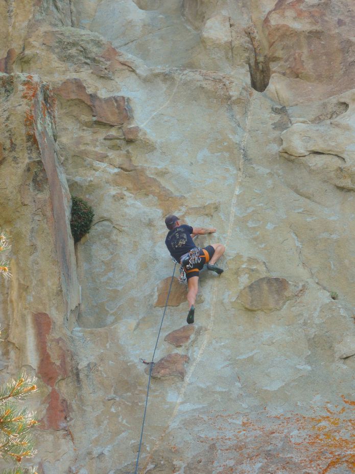 Kletterer in der Route She's the Bosch im Sektor Window Rock in der City of Rocks Idaho - Foto von © Nadia Sbilordo City of Rocks Idaho - Kletterer in der Route She's the Bosch am Sektor Window Rock - Foto von © Nadia Sbilordo