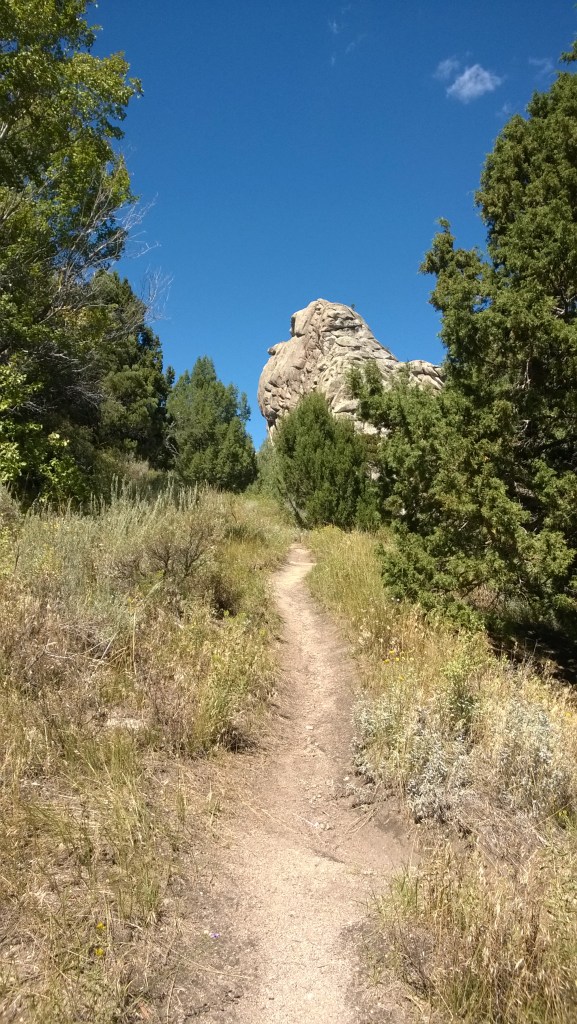 Wanderweg der City of Rocks Idaho - Foto von © Nadia Sbilordo City of Rock Idaho Wanderweg - Foto von © Nadia Sbilordo